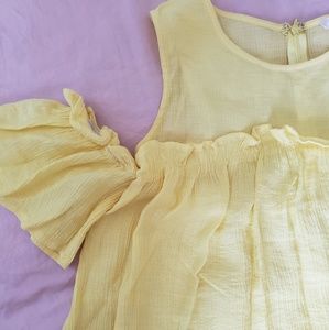 Cold shoulder summer top